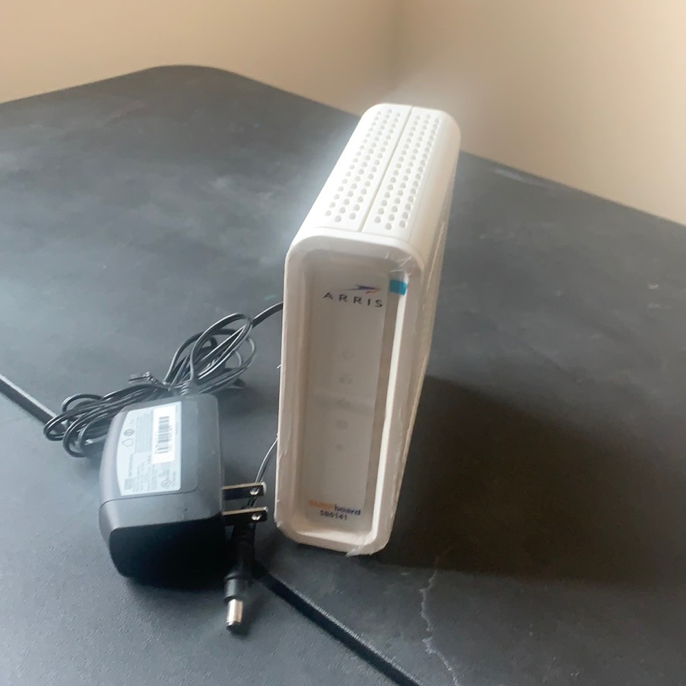 Arris Surboard SB6141 modem with good speed